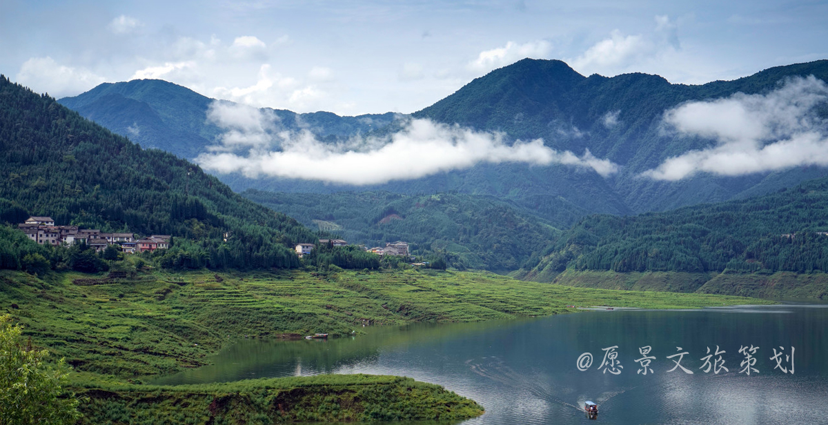 1581995917795098.jpg 瓦屋山3.jpg